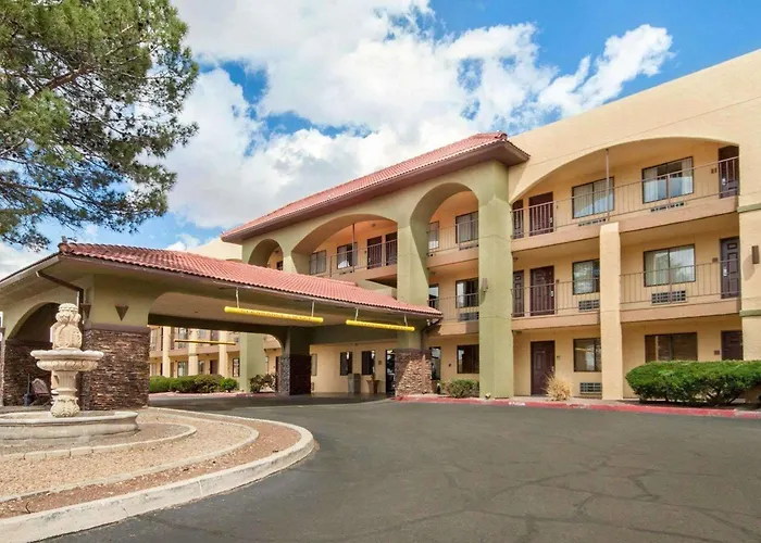 Quality Inn Airport East