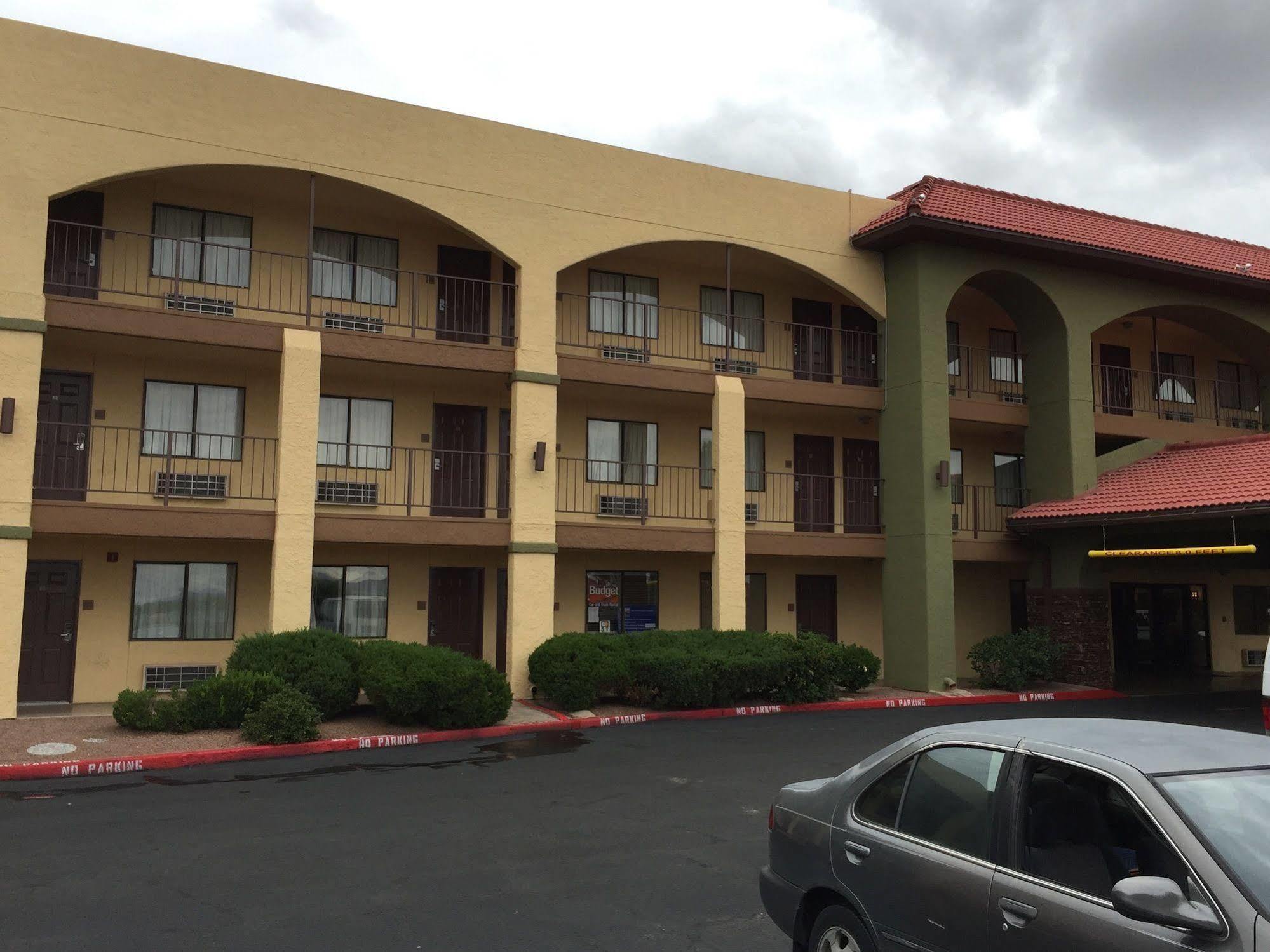 Quality Airport East Inn